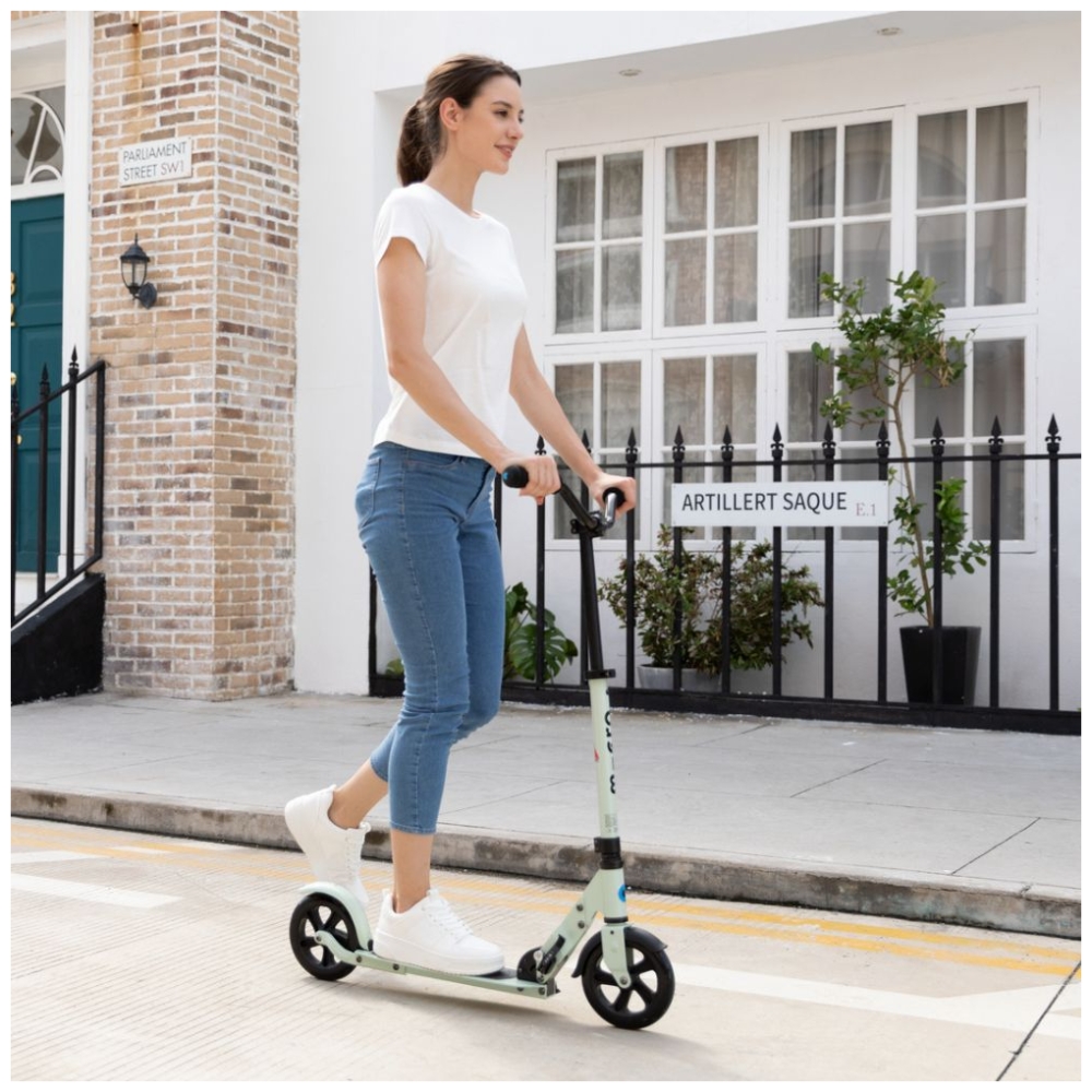 Speed Deluxe Lifestyle 1