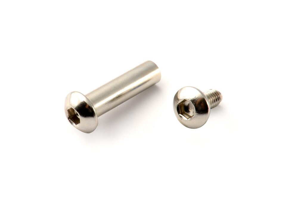 1038 Axle Bolt Internal Thread 30mm