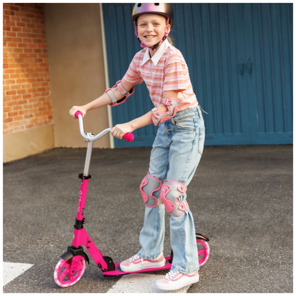 Cruiser LED Lifestyle 2